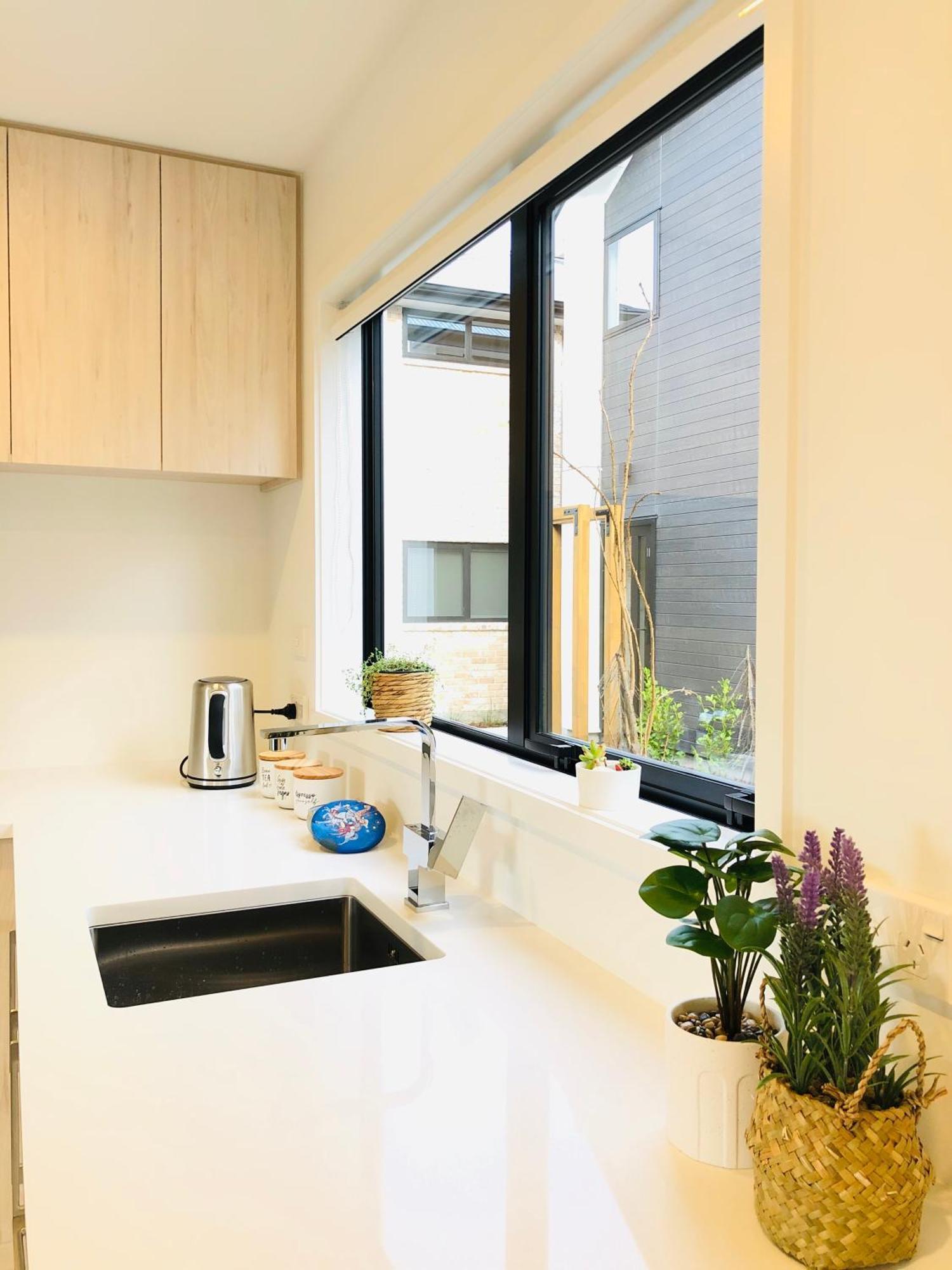 Arena,Railway Station Townhouse With Free Car Park Lejlighed Christchurch Eksteriør billede