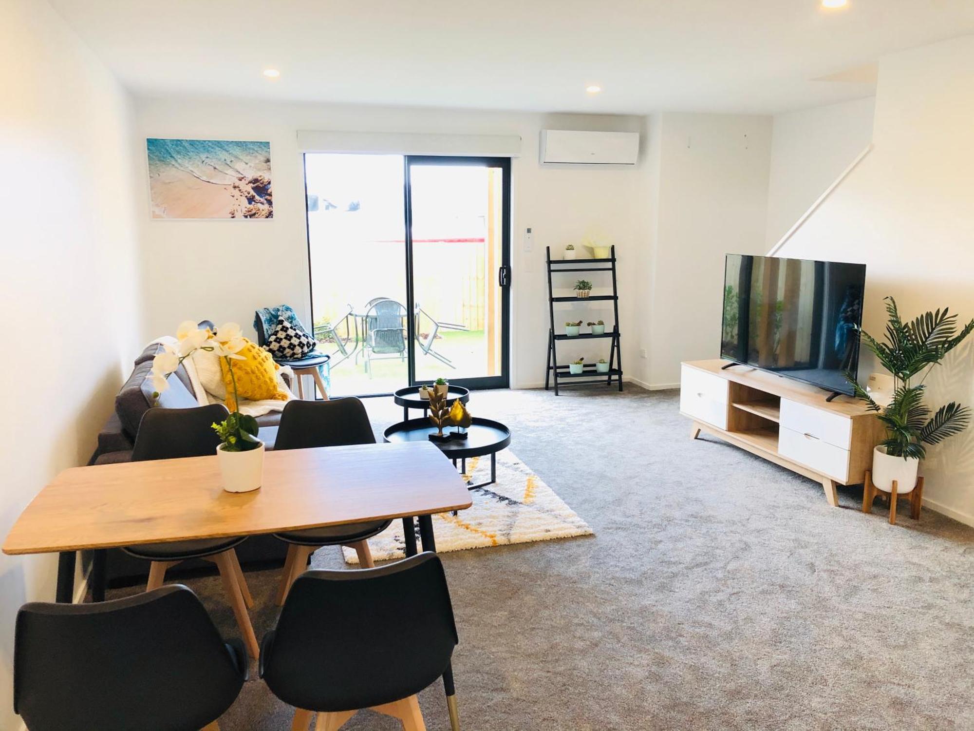 Arena,Railway Station Townhouse With Free Car Park Lejlighed Christchurch Eksteriør billede